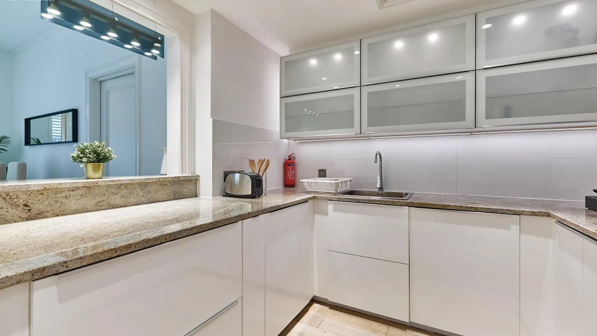 Bnbmehomes - High-End 2Br Apartment On Burj Khalifa Blvd Dubai 0*,